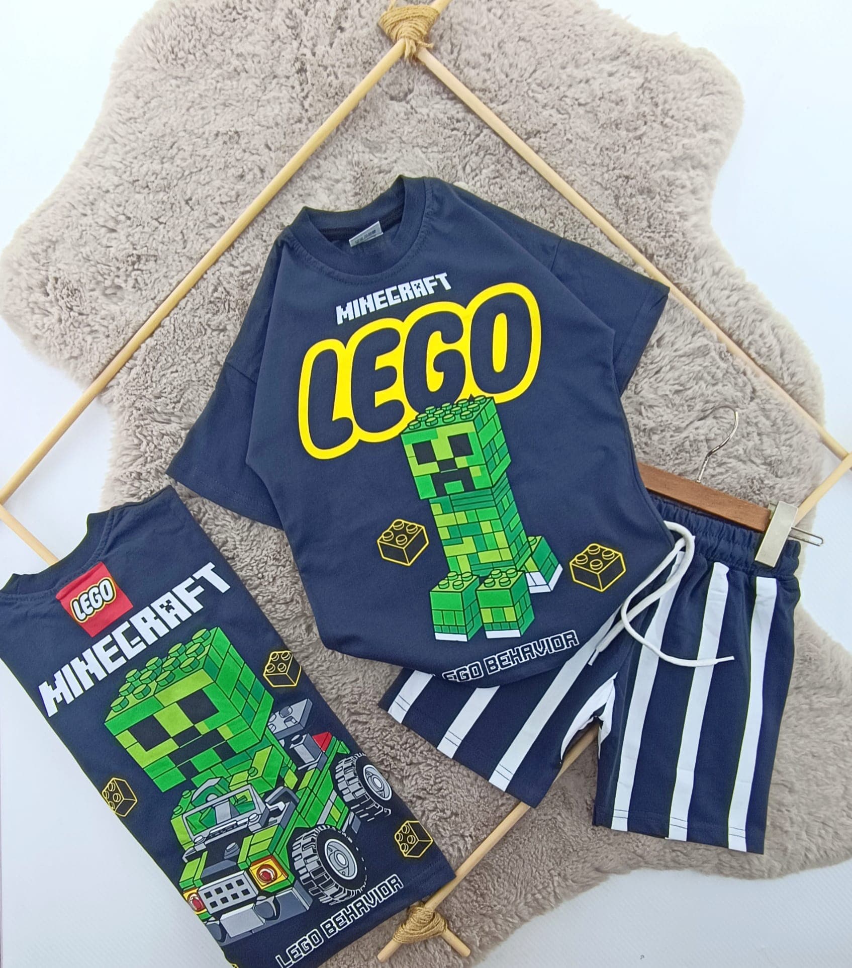 Lego Minnecraft Altı Çizgili Takım